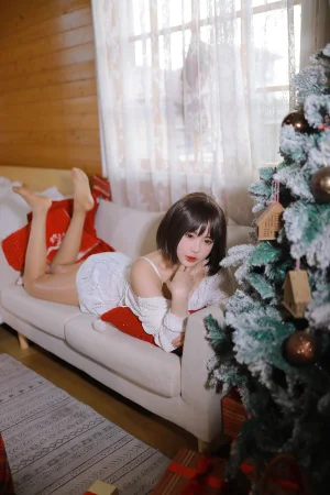 Tina很妖孽呀《温柔短发妹妹》主题写真：52张全套美图，含1个视频
