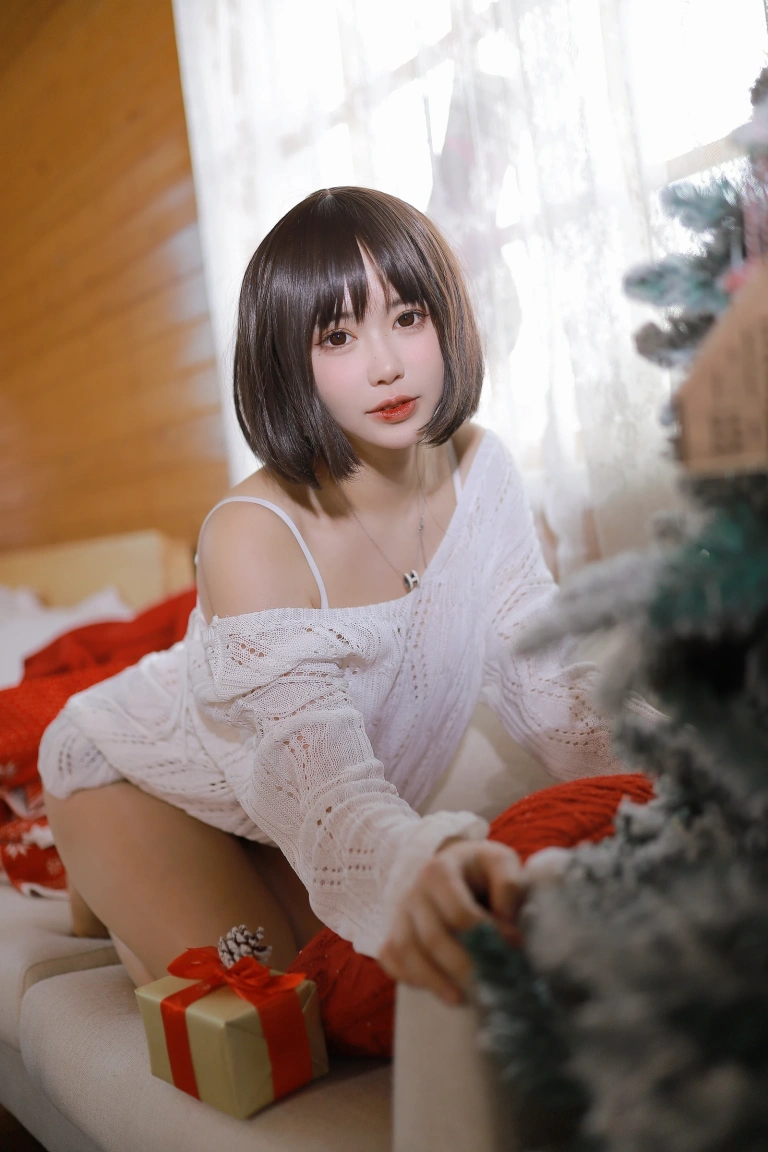 Tina很妖孽呀《温柔短发妹妹》主题写真：52张全套美图，含1个视频