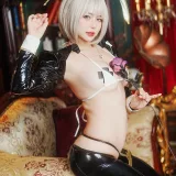 Tina很妖孽呀《皮衣小兔子》主题写真：34张全套美图