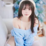 Tina很妖孽呀《蓝色秋冬毛衣》主题写真：28张全套美图