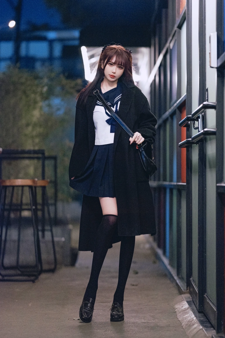 Tina很妖孽呀《不良JK》主题写真：58张全套美图