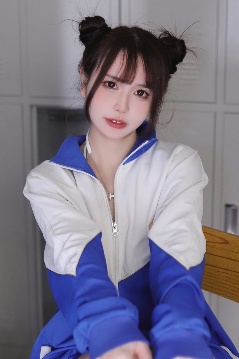 Tina很妖孽呀《清纯校园学妹》主题写真：27张全套美图