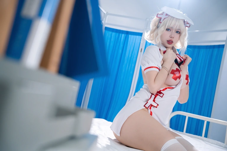 Tina很妖孽呀《白色护士妹妹》主题写真：48张全套美图