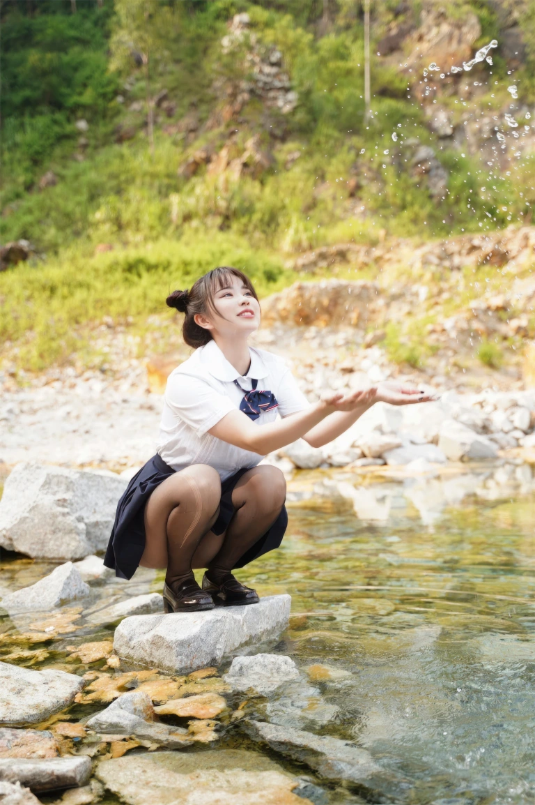 Tina很妖孽呀《小溪体操服死库水JK》主题写真：56张全套美图