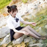 Tina很妖孽呀《小溪体操服死库水JK》主题写真：56张全套美图