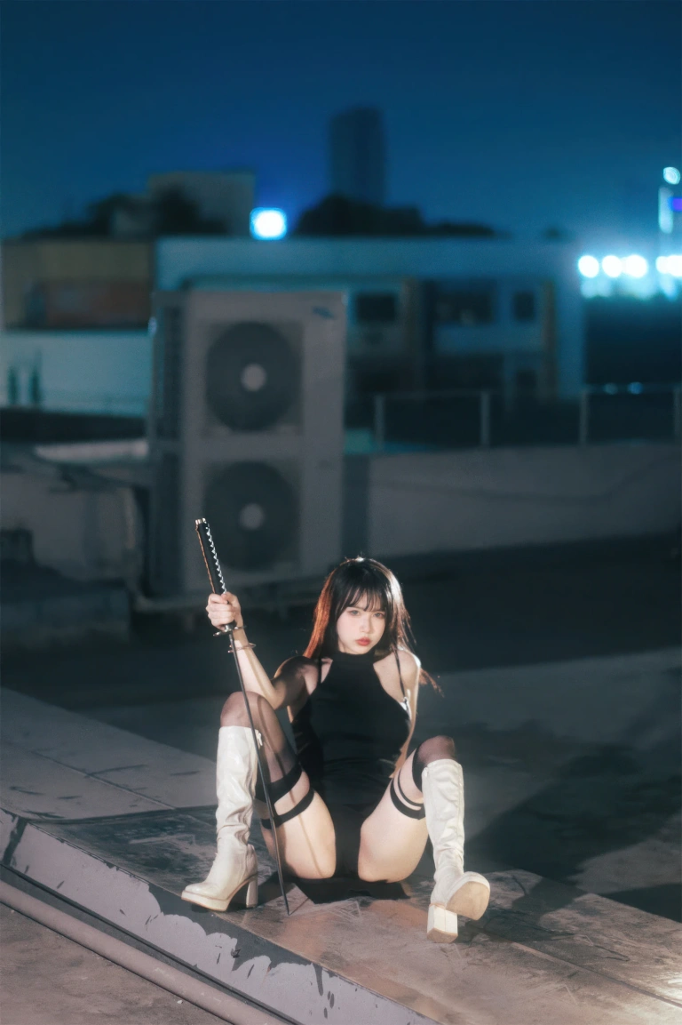 Tina很妖孽呀《战斗服旗袍》主题写真：32张全套美图