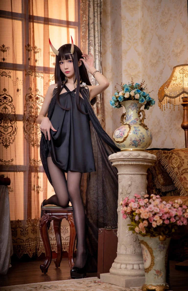 Tomoyo酱《碧蓝 能代礼服》主题写真：12张全套美图