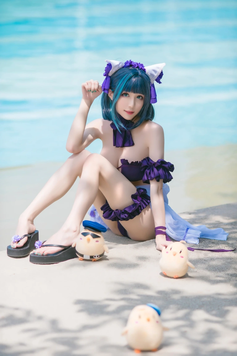 Tomoyo酱《碧蓝 柴郡泳装》主题写真：18张全套美图