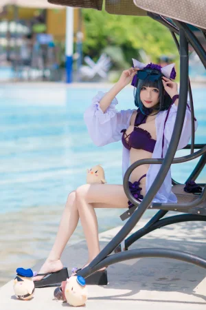 Tomoyo酱《碧蓝 柴郡泳装》主题写真：18张全套美图
