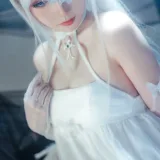 Tomoyo酱&焖焖碳《碧蓝航线 埃姆登 双黑白夜之主》主题写真：29张全套美图
