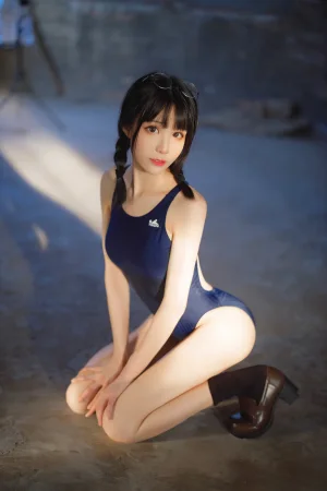 Tomoyo酱《竞泳》主题写真：23张全套美图