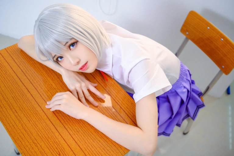 Tomoyo酱《鸢一折纸 校服》主题写真：12张全套美图