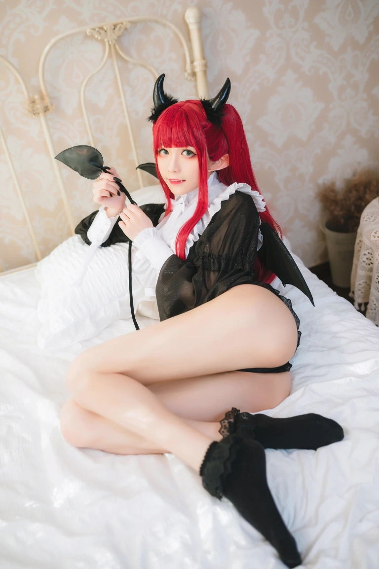 Tomoyo酱《更衣人偶 利兹魅魔》主题写真：23张全套美图