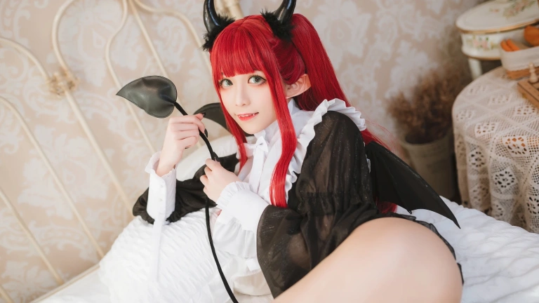 Tomoyo酱《更衣人偶 利兹魅魔》主题写真：23张全套美图