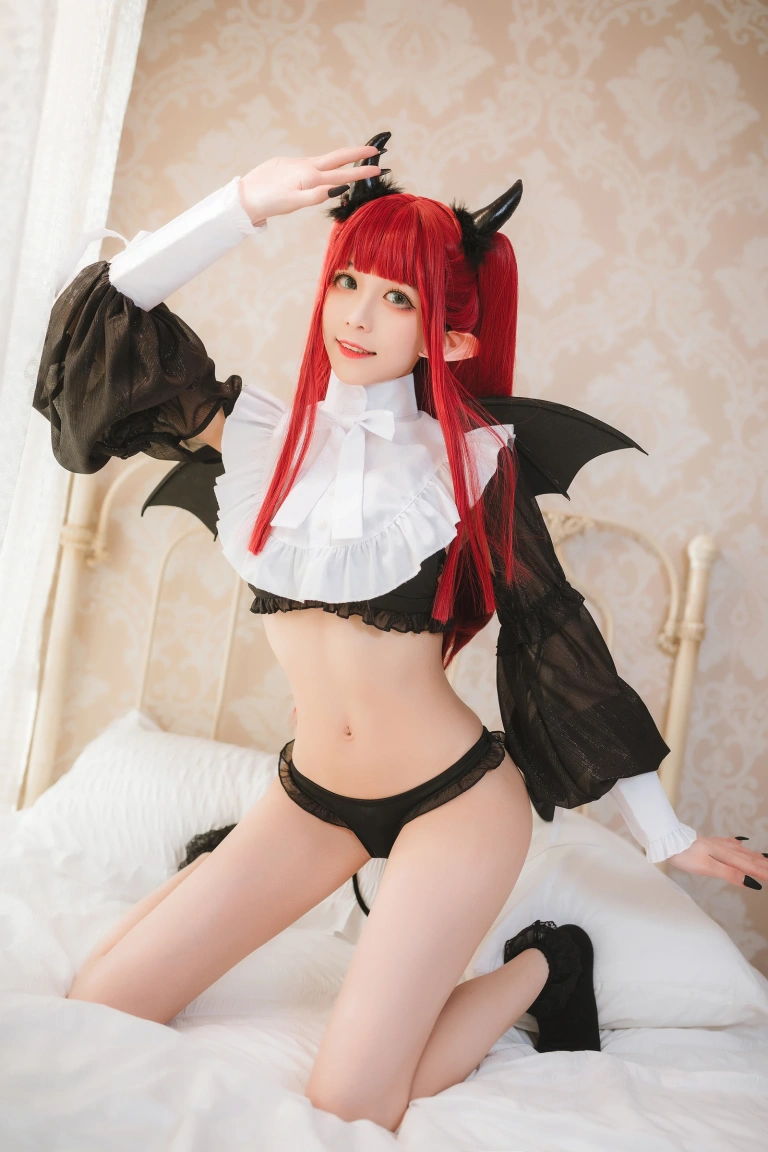 Tomoyo酱《更衣人偶 利兹魅魔》主题写真：23张全套美图