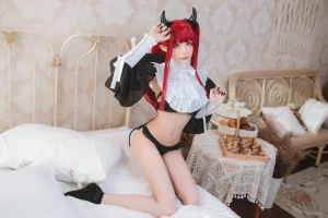 Tomoyo酱《更衣人偶 利兹魅魔》主题写真：23张全套美图
