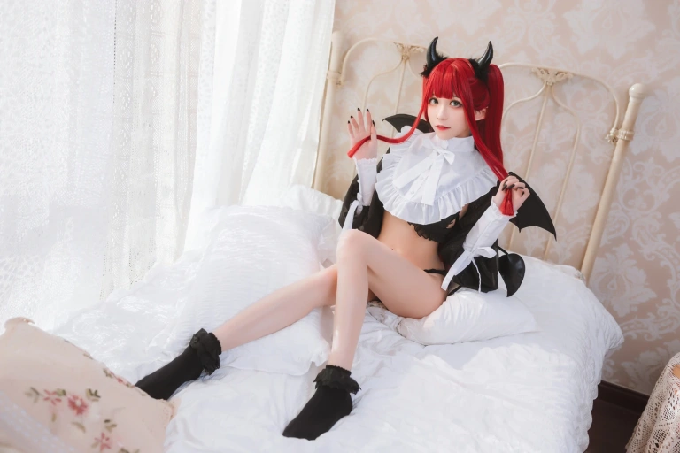 Tomoyo酱《更衣人偶 利兹魅魔》主题写真：23张全套美图