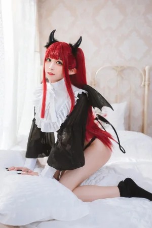 Tomoyo酱《更衣人偶 利兹魅魔》主题写真：23张全套美图