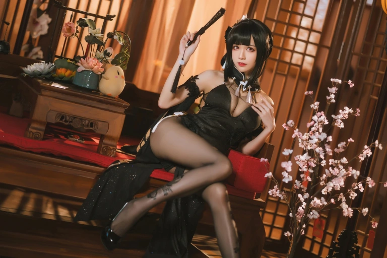 Tomoyo酱《碧蓝航线 镇海旗袍》主题写真：27张全套美图