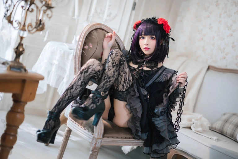 Tomoyo酱《更衣人偶 黑江雫》主题写真：37张全套美图
