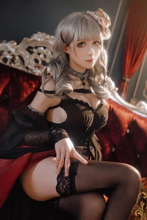 Tomoyo酱《碧蓝航线 吕佐夫礼服》主题写真：29张全套美图