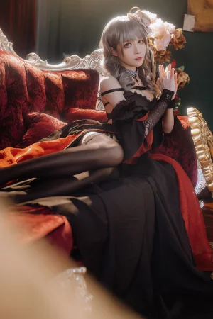 Tomoyo酱《碧蓝航线 吕佐夫礼服》主题写真：29张全套美图