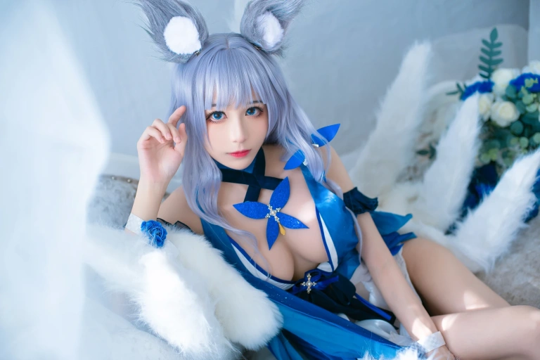 Tomoyo酱《碧蓝航线 信浓礼服》主题写真：22张全套美图