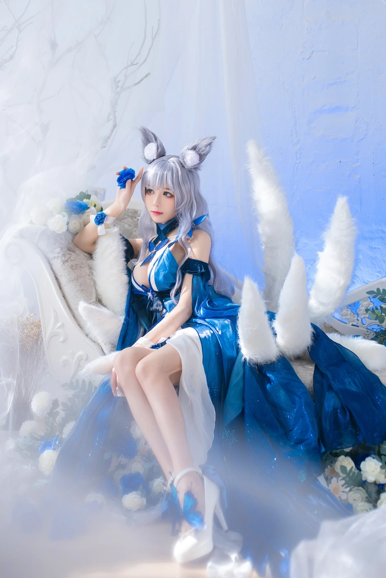Tomoyo酱《碧蓝航线 信浓礼服》主题写真：22张全套美图