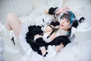 Tomoyo酱《碧蓝航线 柴郡》主题写真：28张全套美图