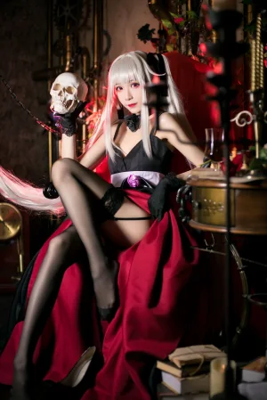 Tomoyo酱《雾枝礼服&水着》主题写真：30张全套美图