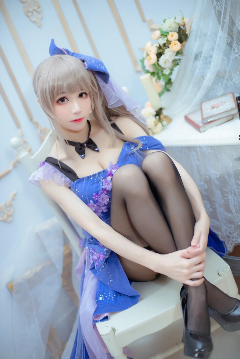 Tomoyo酱《少女前线 k2礼服》主题写真：30张全套美图