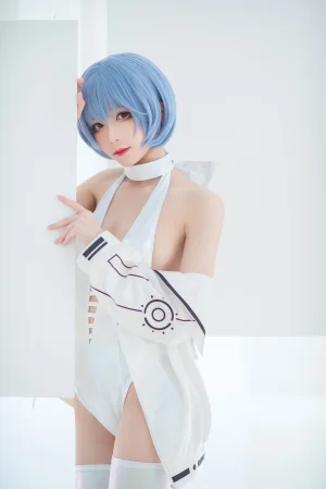 Tomoyo酱《EVA绫波丽》主题写真：29张全套美图