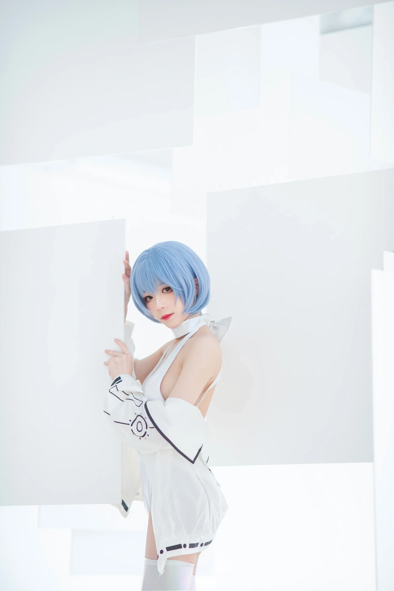 Tomoyo酱《EVA绫波丽》主题写真：29张全套美图