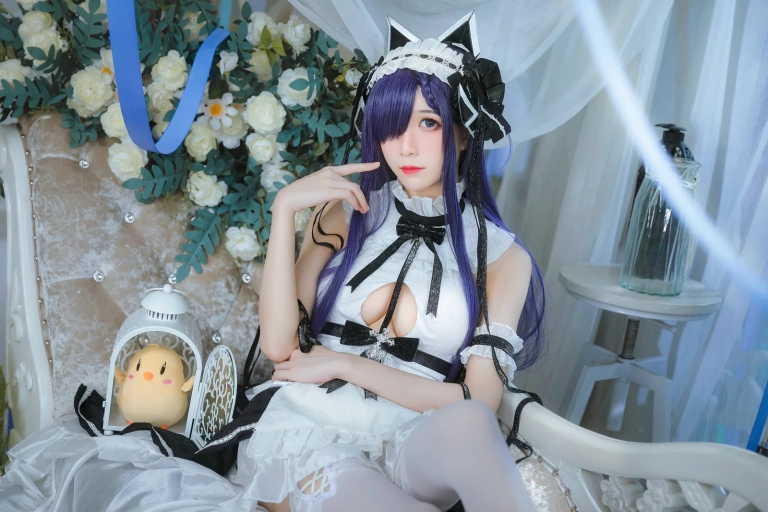 Tomoyo酱《碧蓝 奥古斯特女仆》主题写真：27张全套美图