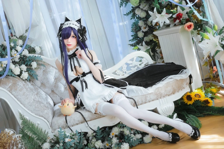 Tomoyo酱《碧蓝 奥古斯特女仆》主题写真：27张全套美图