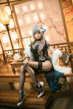 Tomoyo酱《碧蓝 路易九世旗袍》主题写真：20张全套美图