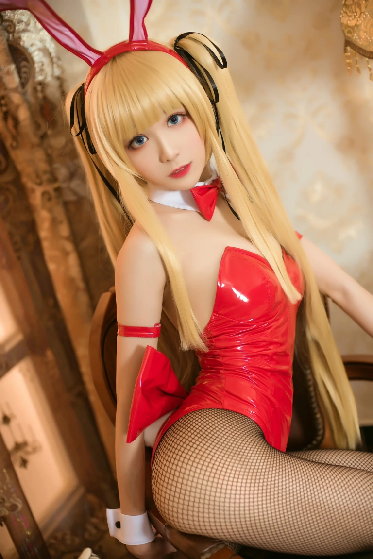 Tomoyo酱《英梨梨兔女郎》主题写真：18张全套美图
