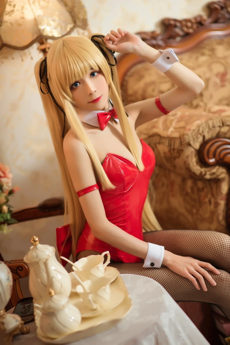 Tomoyo酱《英梨梨兔女郎》主题写真：18张全套美图