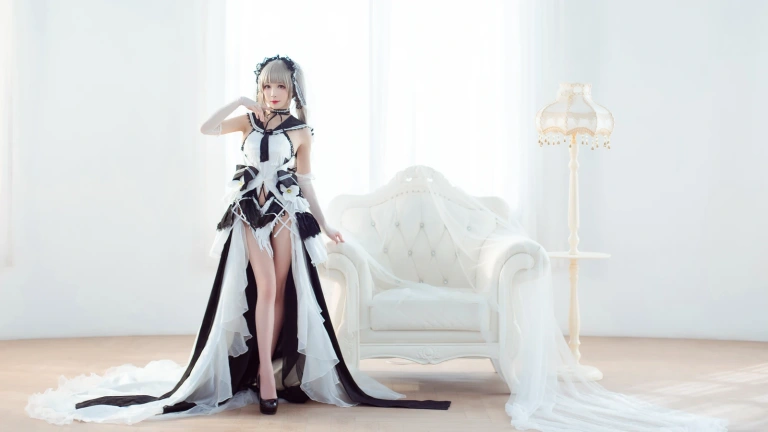Tomoyo酱《碧蓝航线 可畏礼服》主题写真：54张全套美图