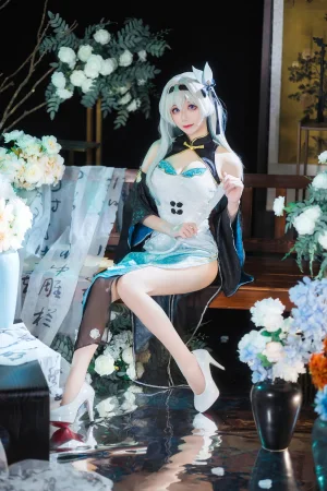 Tomoyo酱《碧蓝航线 流萤旗袍》主题写真：24张全套美图