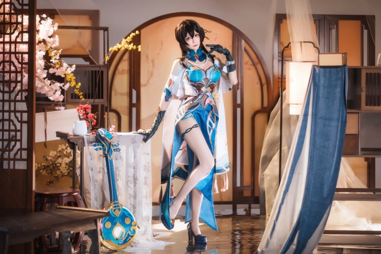 Tomoyo酱《碧蓝航线 阮梅》主题写真：22张全套美图