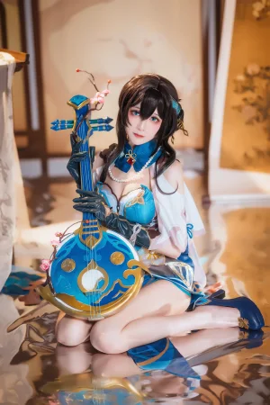 Tomoyo酱《碧蓝航线 阮梅》主题写真：22张全套美图