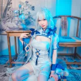 封疆疆v《碧蓝航线 光辉cos》主题写真：15张全套美图