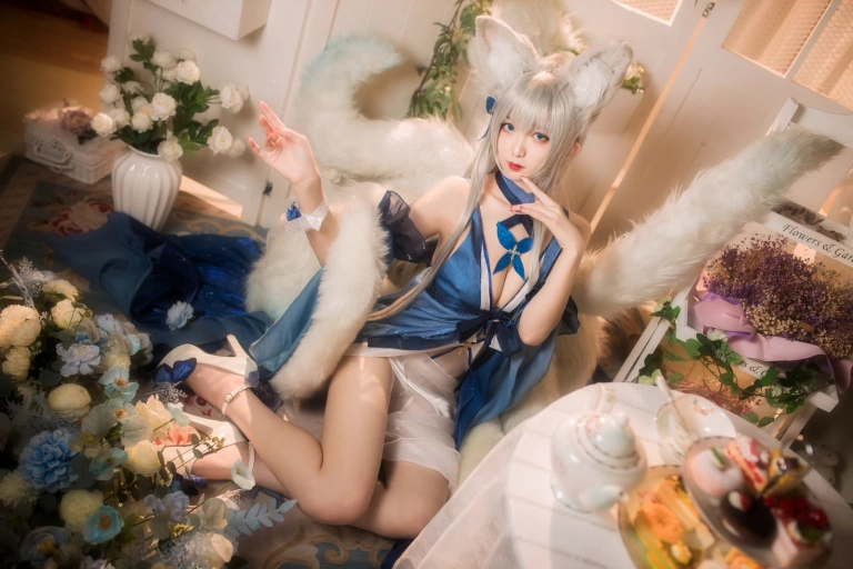封疆疆v《信浓礼服》主题写真：38张全套美图