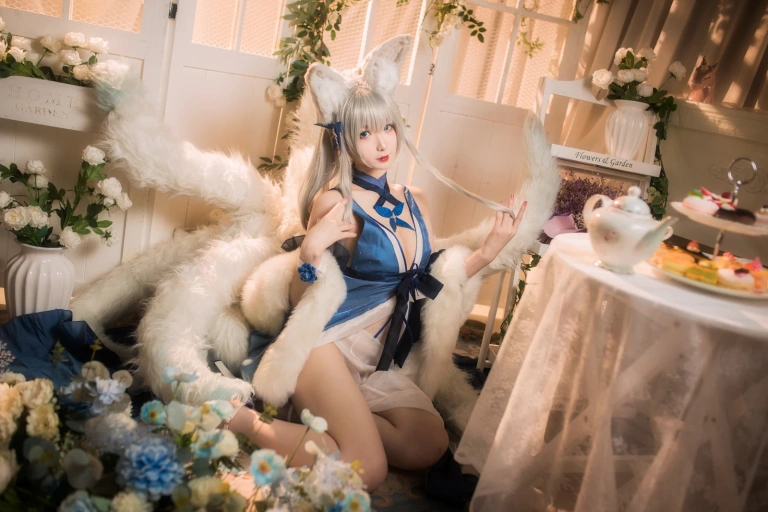 封疆疆v《信浓礼服》主题写真：38张全套美图
