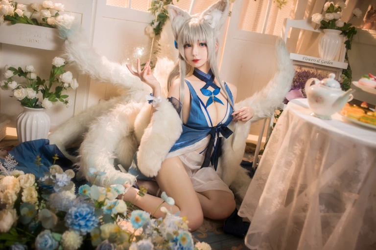 封疆疆v《信浓礼服》主题写真：38张全套美图