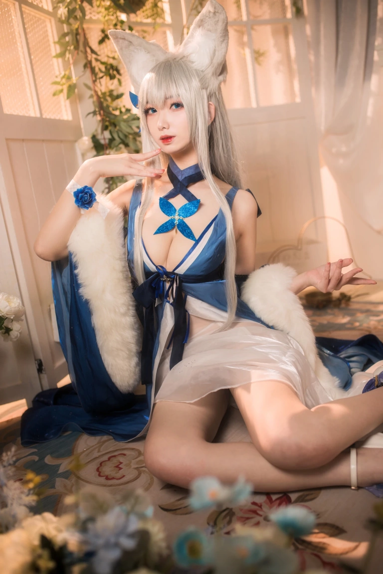 封疆疆v《信浓礼服》主题写真：38张全套美图
