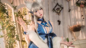 封疆疆v《信浓礼服》主题写真：38张全套美图