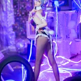 封疆疆v《蕾姆兔女郎》主题写真：18张全套美图