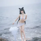 封疆疆v《爱宕泳装》主题写真：14张全套美图